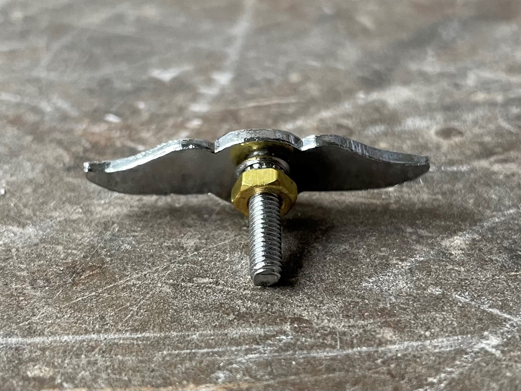 Anstecknadel ohne Modellbezeichnung mit Gewinde - MA018A