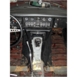 Armaturenbrett vor der Restauration Armaturenbrett vor der Restauration