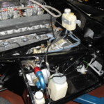 Ein Ende ist in Sicht: der Motor ist wieder eingesetzt Ein Ende ist in Sicht: der Motor ist wieder eingesetzt