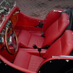 Innenansicht und Armaturenbrett Innenansicht und Armaturenbrett