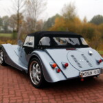 Morgan Plus 8 & Morgan Plus 8 Speedster Morgan Plus 8 & Morgan Plus 8 Speedster